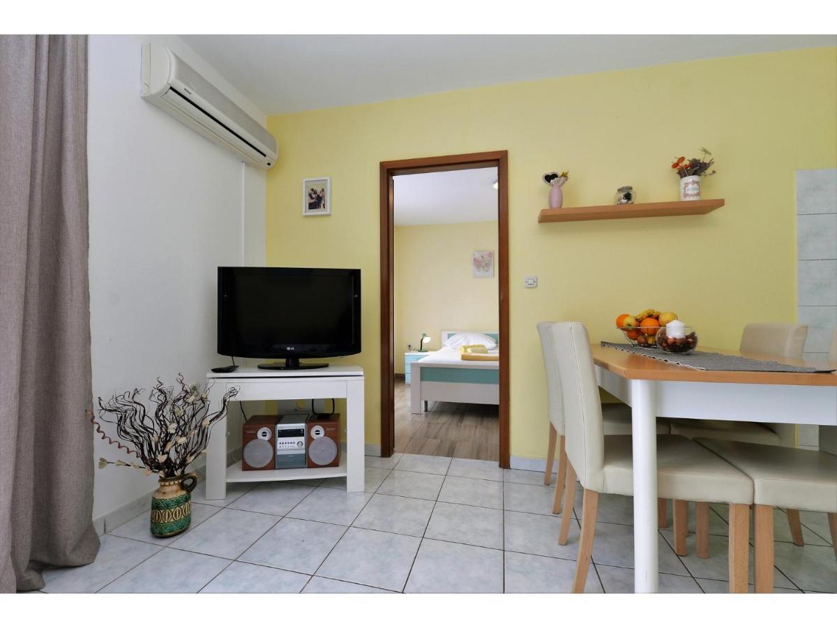 Apartments Kostelic Murter Dış mekan fotoğraf