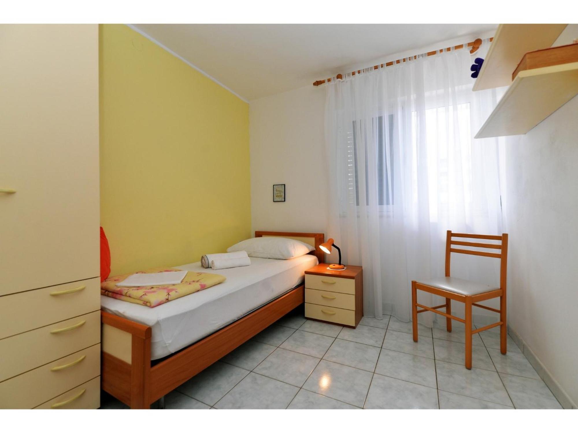 Apartments Kostelic Murter Oda fotoğraf